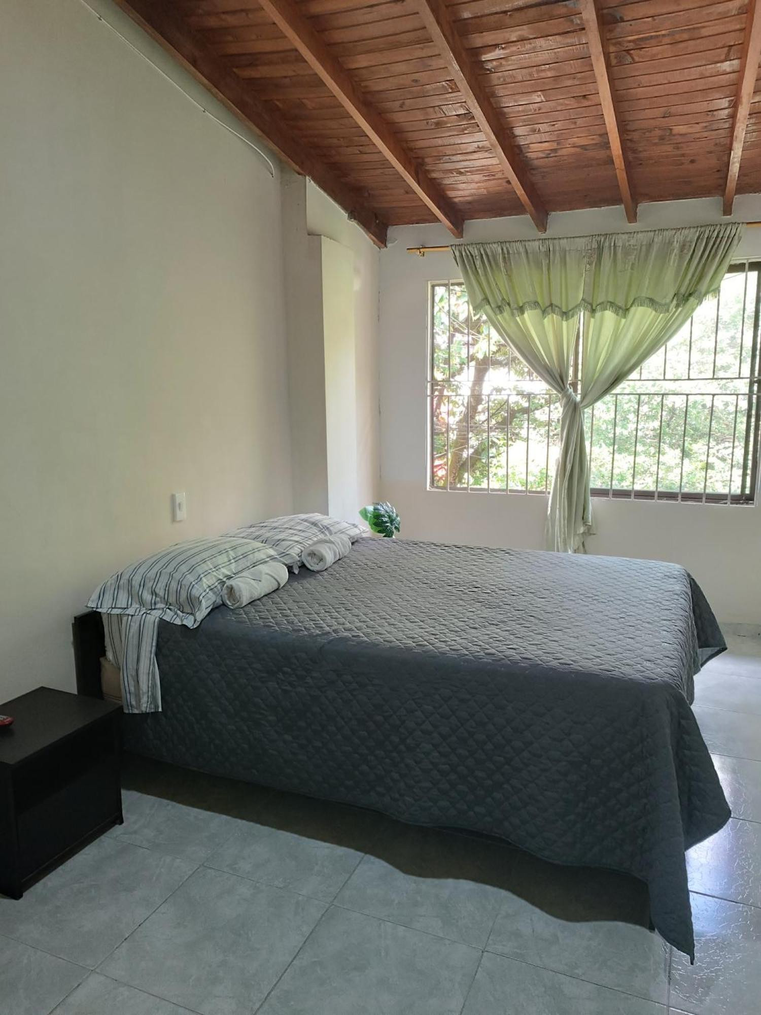 Pa Pasiar Hostal Medellin Bilik gambar
