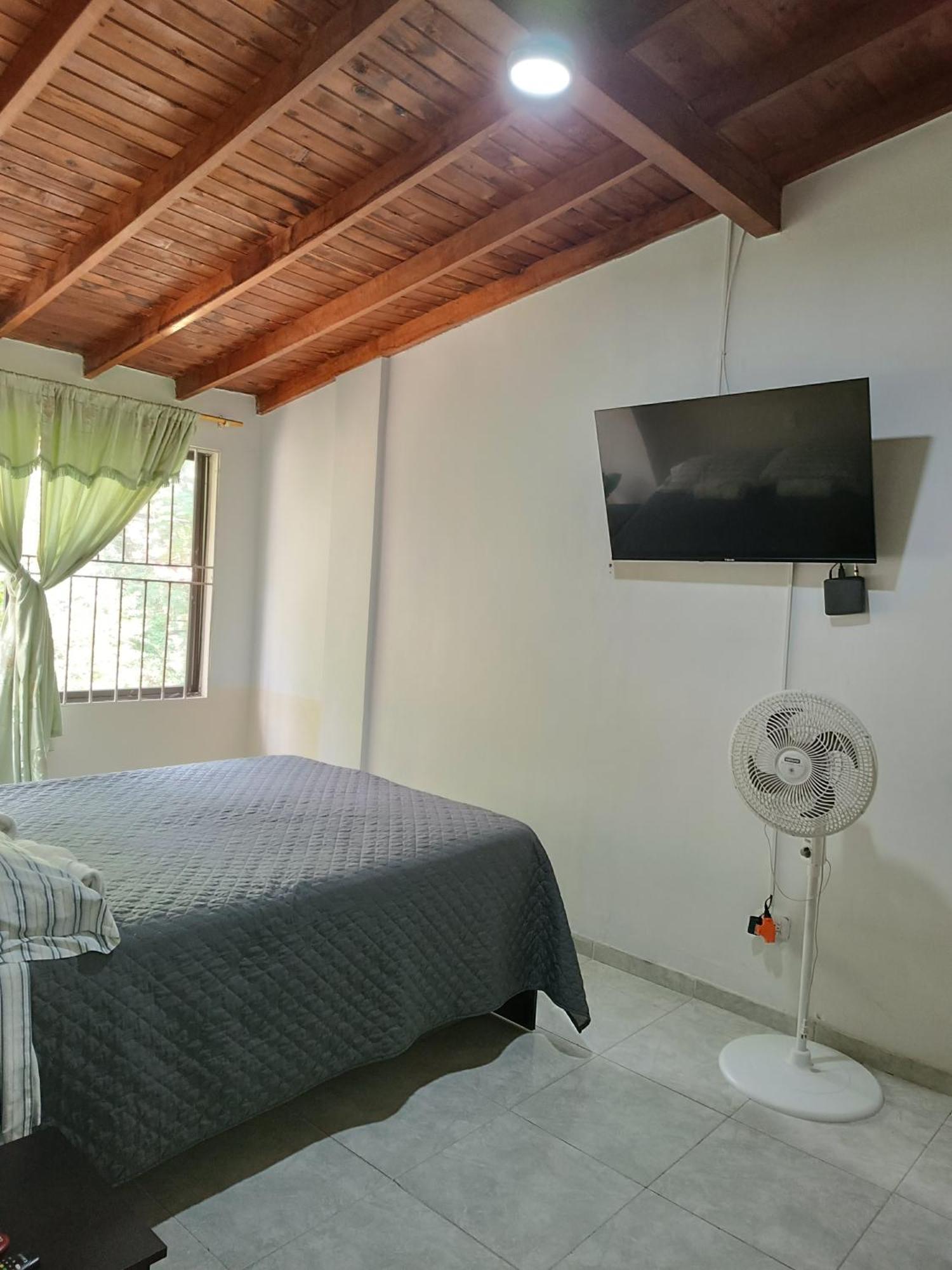 Pa Pasiar Hostal Medellin Bilik gambar